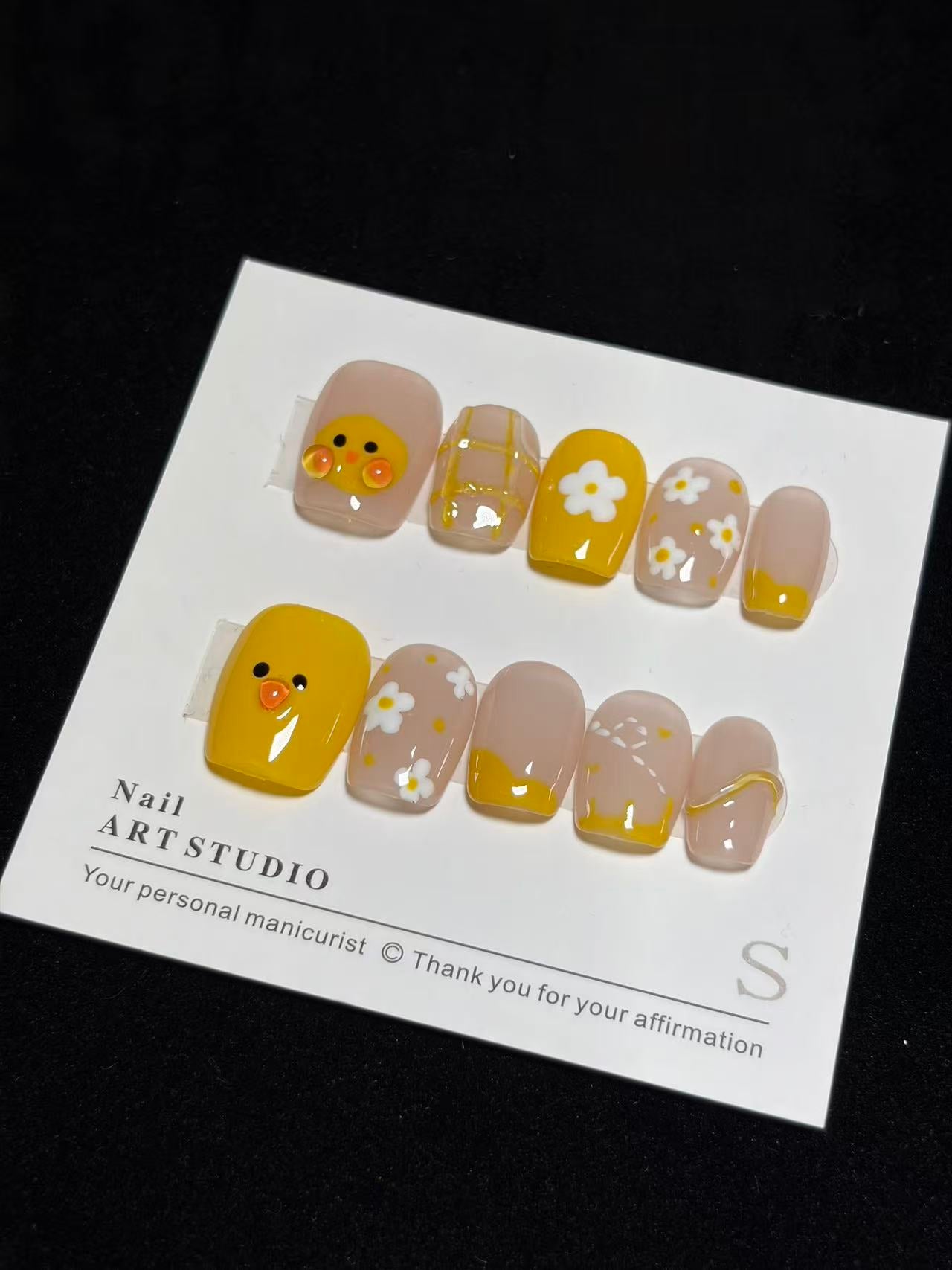 Yellow Chick & Daisy Cute | Short Square Press-Ons No.10