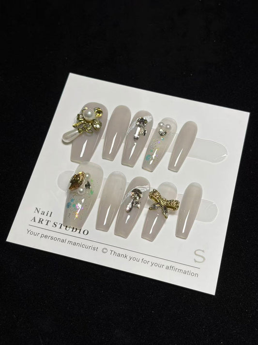 Champagne Charm No.15