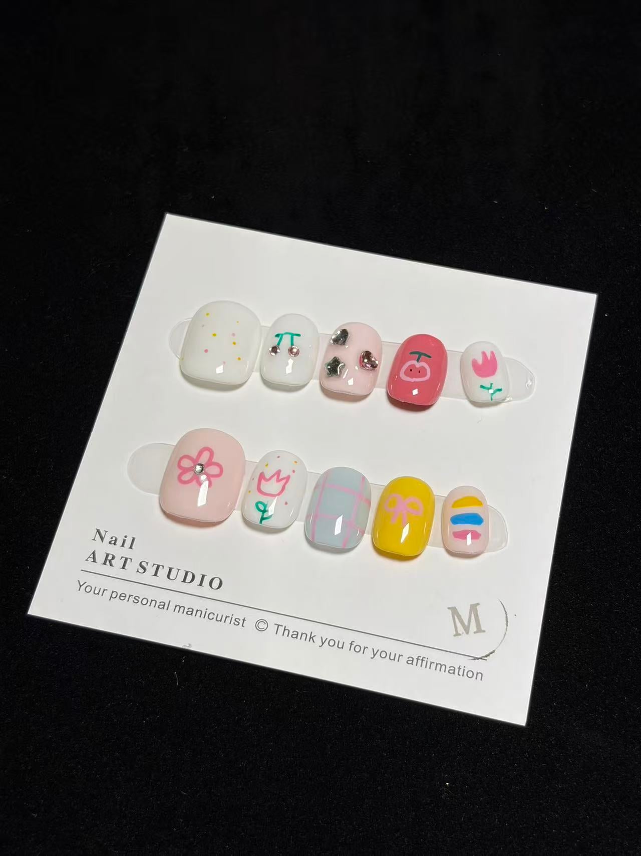 Pastel Doodle Flower Cute | Short Square Press-Ons No.9
