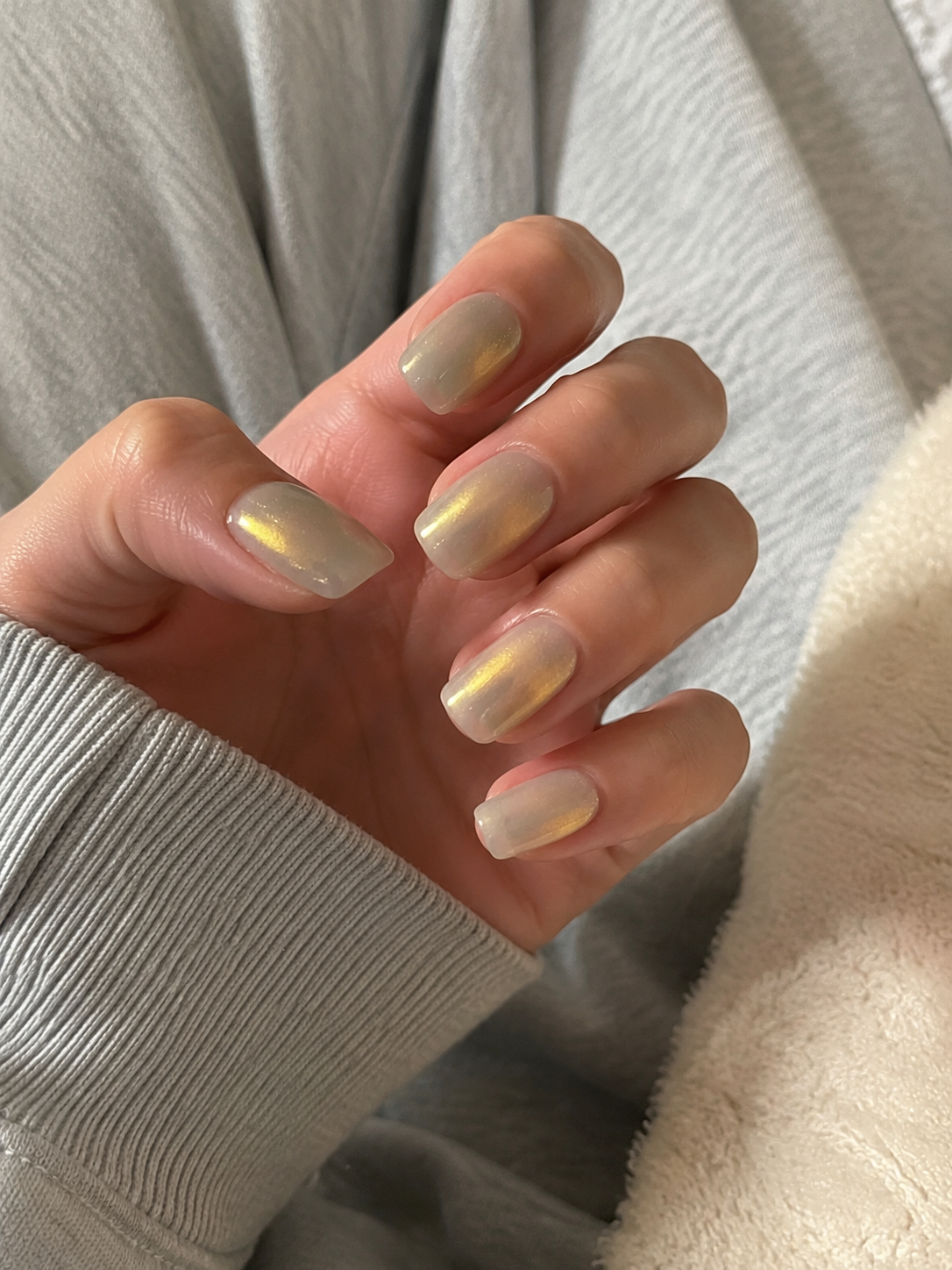 Moonlit Pearl — Luxury Handmade Press-On Nails No.3